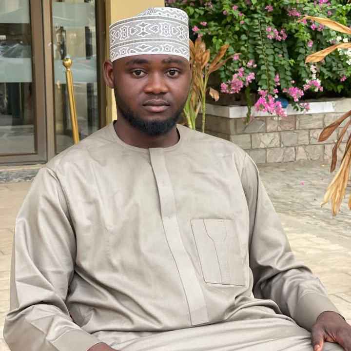 Almuntakhab