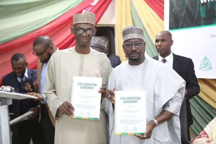 The Vice-Chancellor, Ahmadu Bello University, Prof. Adamu Ahmed, in his first outing signed pact with Rural Electrification Agency (REA) for the 10MW solar power for ABU on behalf of the institution. The Managing Director and Chief Executive Officer, REA, Abba Abubakar Aliyu, signed for the REA.